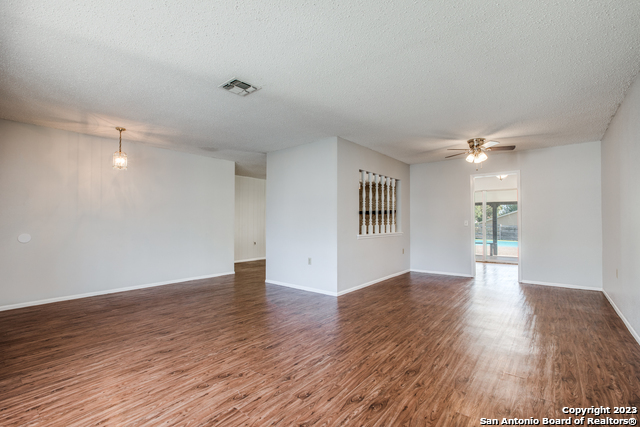 Image 2 of 12 For 137 Fort Wayne