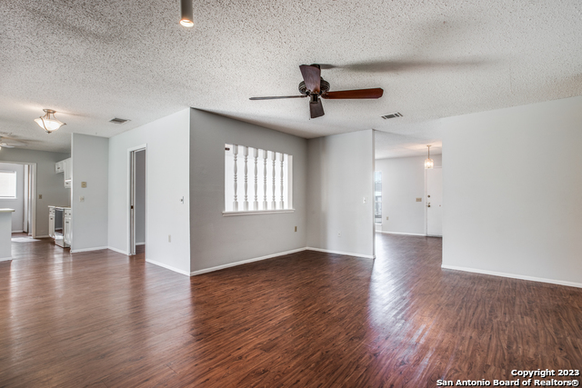 Image 3 of 12 For 137 Fort Wayne