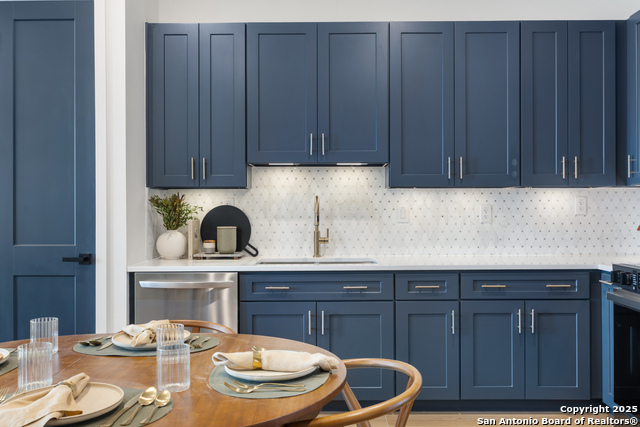 Image 6 of 15 For 10899 Hausman S 204