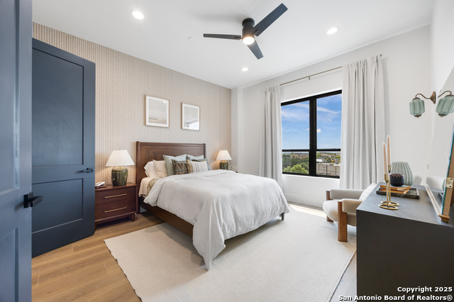 Image 8 of 15 For 10899 Hausman S 204