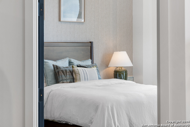 Image 9 of 15 For 10899 Hausman S 204