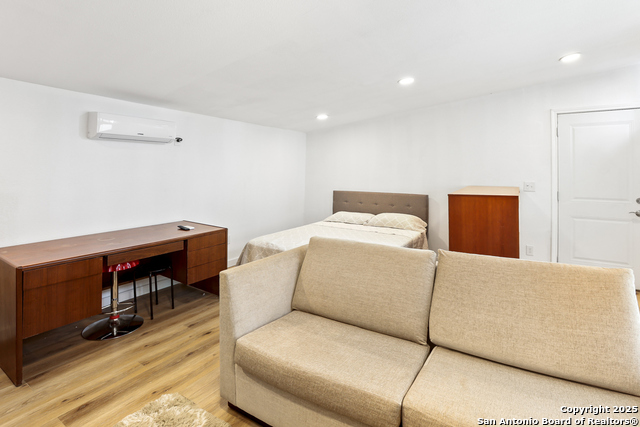 Image 9 of 12 For 127 Loy Dr  2