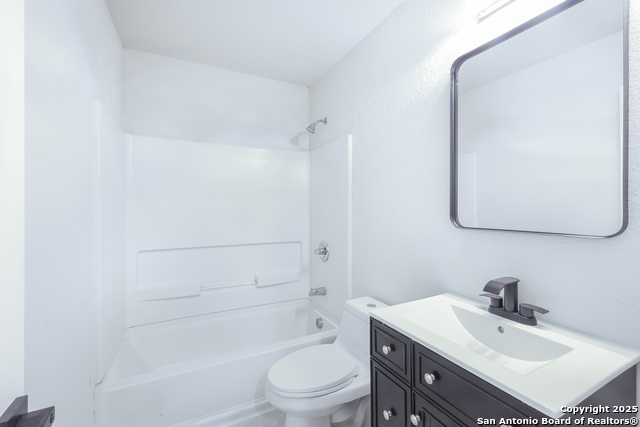 Image 17 of 24 For 4411 Stetson Park