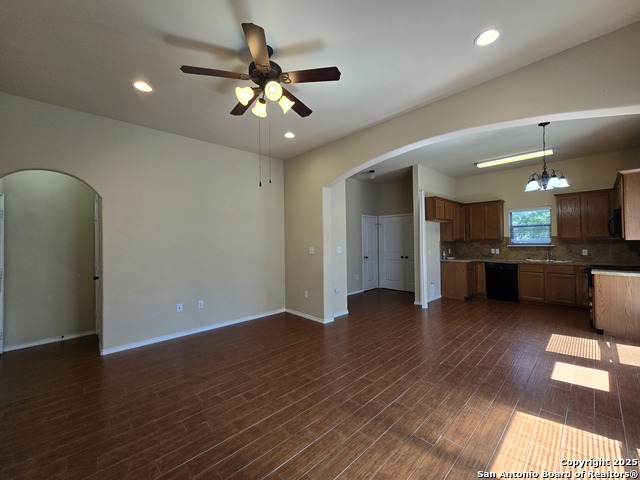 Image 9 of 23 For 1149 Brown Rock