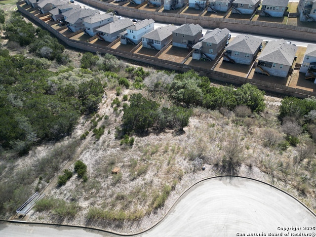 Image 6 of 6 For 210 Majestic