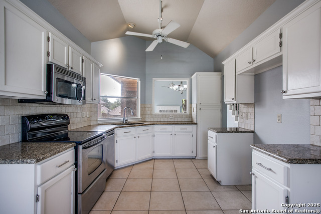 Image 12 of 31 For 5834 Spring Crossing