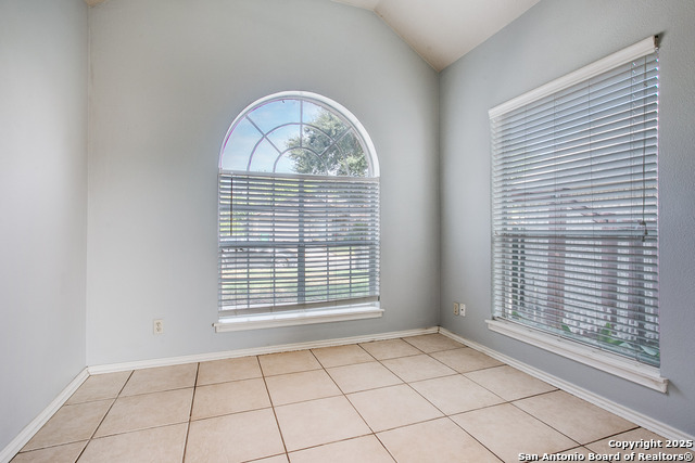 Image 13 of 31 For 5834 Spring Crossing