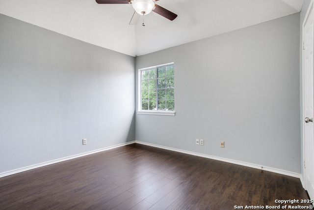 Image 17 of 31 For 5834 Spring Crossing