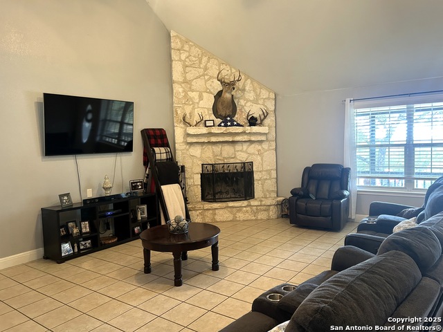 Image 5 of 14 For 6004 Gainsborough