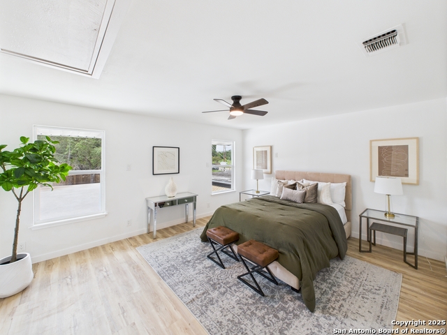 Image 12 of 25 For 385 Fenwick