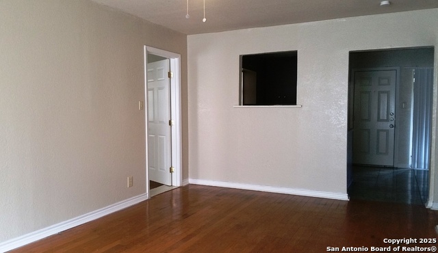 Listing photo id 2 for 1711 Vera Cruz
