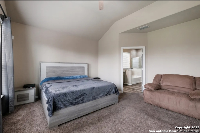 Listing photo id 20 for 8252 Breezy Cove