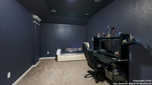 Listing photo id 6 for 8252 Breezy Cove