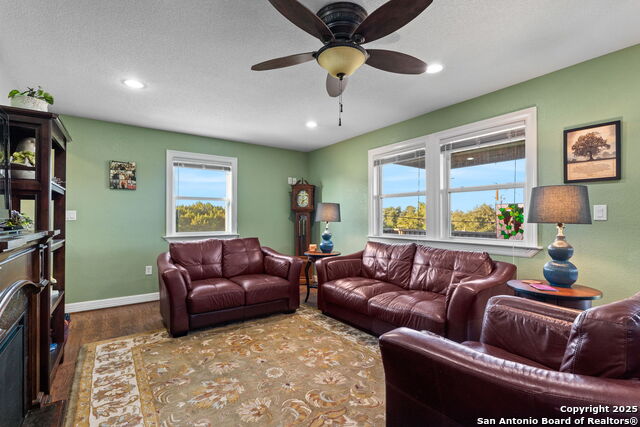 Image 18 of 38 For 556 Apollo Drive