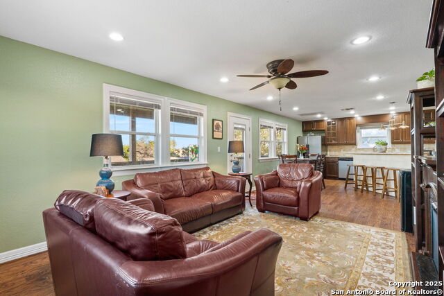 Image 19 of 38 For 556 Apollo Drive