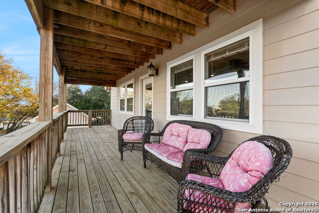 Image 21 of 38 For 556 Apollo Drive