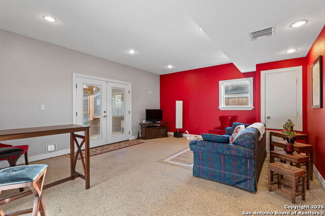 Image 8 of 38 For 556 Apollo Drive