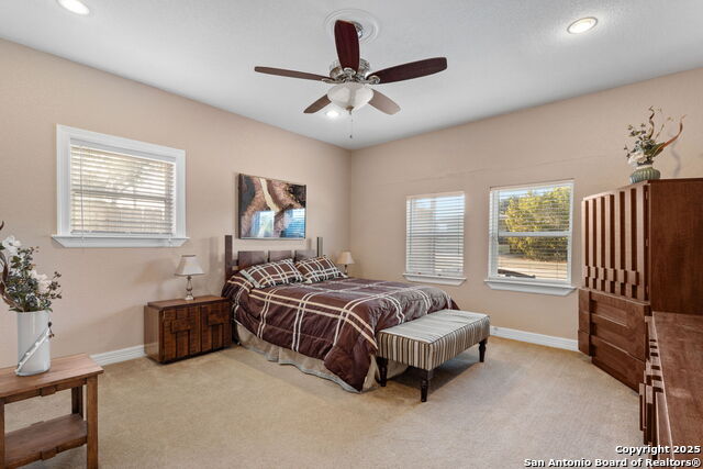 Image 9 of 38 For 556 Apollo Drive