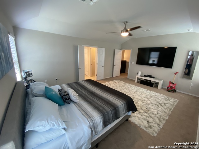 Listing photo id 24 for 9428 Hunter  