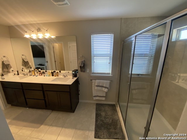 Listing photo id 27 for 9428 Hunter  