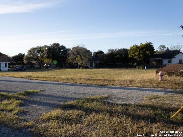 Image 3 of 5 For 307 Huntington W