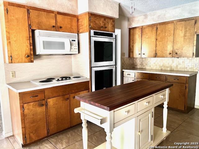 Image 11 of 50 For 40 Encino Loma