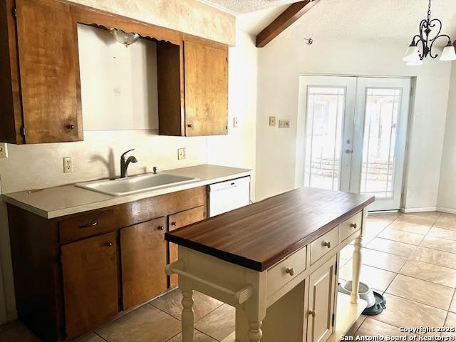 Image 12 of 50 For 40 Encino Loma