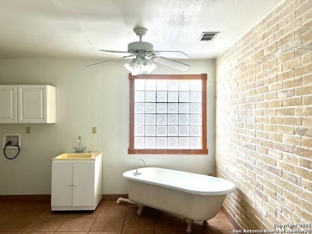 Image 29 of 50 For 40 Encino Loma