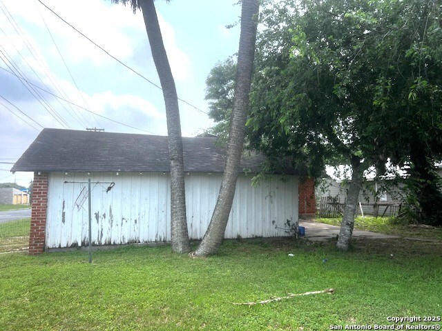 Image 33 of 35 For 511 Corpus Christi