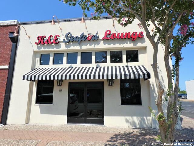 Details for 119 Washington N, Beeville, TX 78102