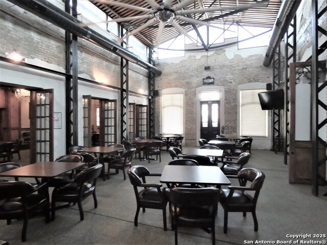 Image 33 of 53 For 119 Washington N