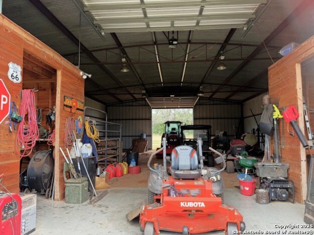 Listing photo id 60 for 3737 Cr 306  