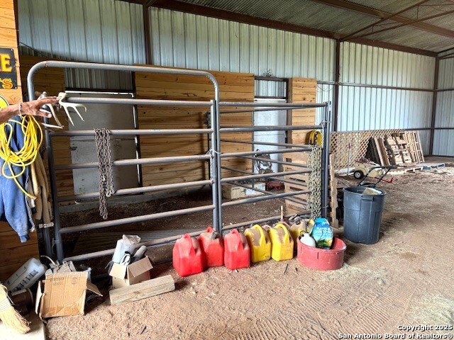 Listing photo id 61 for 3737 Cr 306  