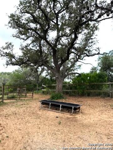 Listing photo id 64 for 3737 Cr 306  