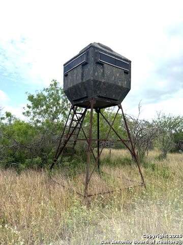 Listing photo id 69 for 3737 Cr 306  