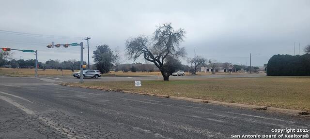 Details for 900 Houston E, Beeville, TX 78102