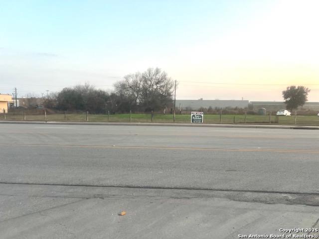 Image 2 of 5 For 0 Fm 351 W 