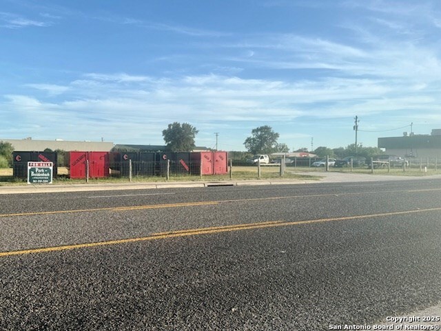 Image 4 of 5 For 0 Fm 351 W 