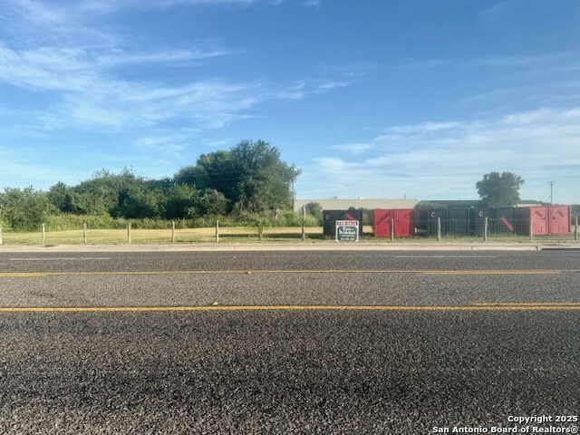 Image 5 of 5 For 0 Fm 351 W 