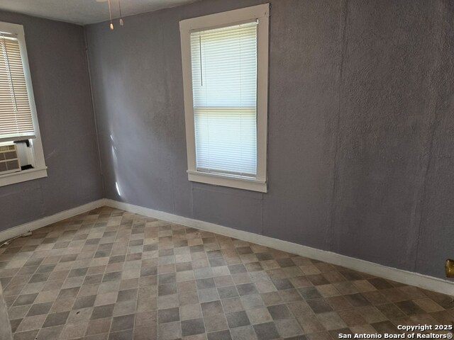 Image 12 of 21 For 206 Commerce