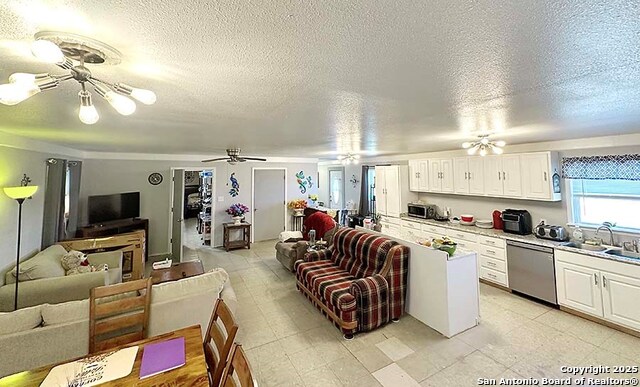 Image 27 of 38 For 147 Lago  