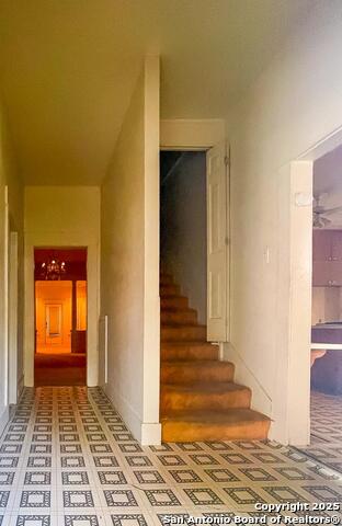 Image 18 of 45 For 911 Madison Ave N