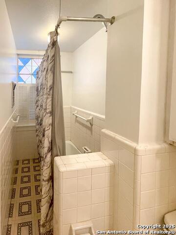 Image 20 of 45 For 911 Madison Ave N