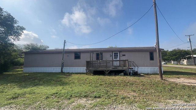 Details for 326 Milam N, Pettus, TX 78146