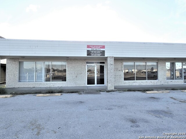 Image 2 of 6 For 1703 Hwy 181 Bypass Rd N