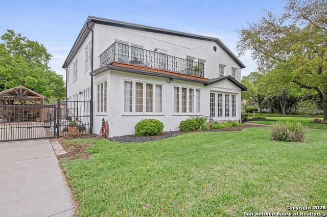 Image 71 of 75 For 1001 Adams St. N