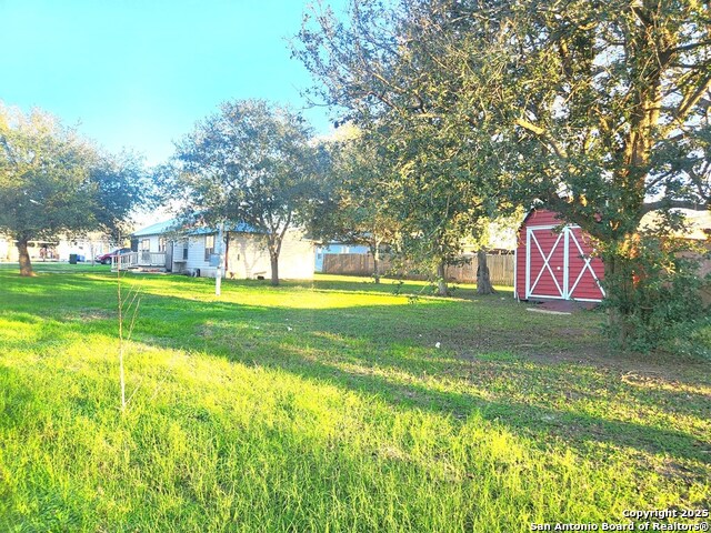 Image 8 of 19 For 303 Milam  