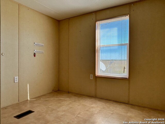 Image 14 of 34 For 6542 Cr 152