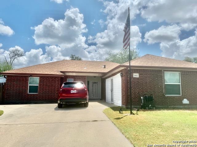 Details for 1002 Blue Crest, Beeville, TX 78102