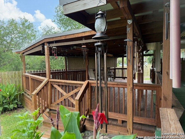 Listing photo id 1 for 1002 Blue Crest